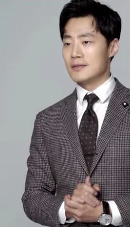 이희준 인물 사진
