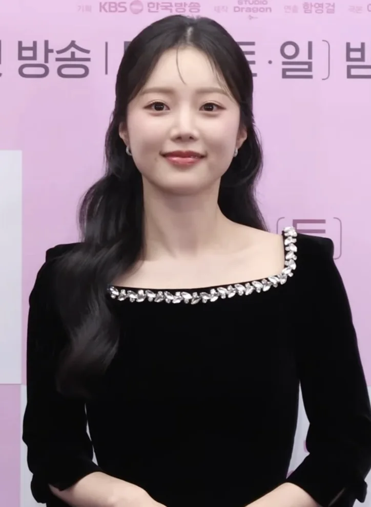 한소은 인물 사진